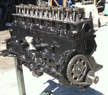 Load image into Gallery viewer, 2000-2001 JEEP CHEROKEE XJ MOTOR 4.0L ENGINE AMC REBUILT WARRANTY CLASSIC OEM
