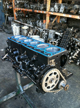 Load image into Gallery viewer, 2000-2001 JEEP CHEROKEE XJ MOTOR 4.0L ENGINE AMC REBUILT WARRANTY CLASSIC OEM
