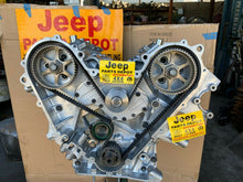 Load image into Gallery viewer, 2005 - 2010 DODGE CHARGER MAGNUM CHRYSLER 300 3.5L REMANUFACTURED ENGINE 6 CYL