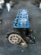Load image into Gallery viewer, 2000-2001 JEEP CHEROKEE XJ MOTOR 4.0L ENGINE AMC REBUILT WARRANTY CLASSIC OEM