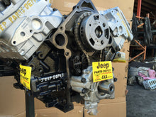 Load image into Gallery viewer, 2009-2015 DODGE JEEP CHRYSLER 5.7L HEMI ENGINE REBUILT MOTOR RE-MANUFACTURED